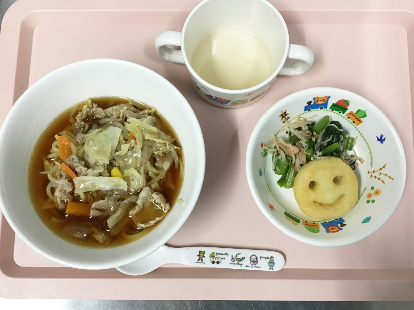 しょうゆラーメン、スマイルポテト、もやしとこまつなのあえもの