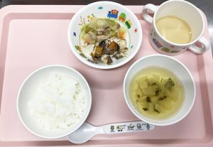 ごはん、魚のしょうが焼き、野菜ソテー、大根のすまし汁