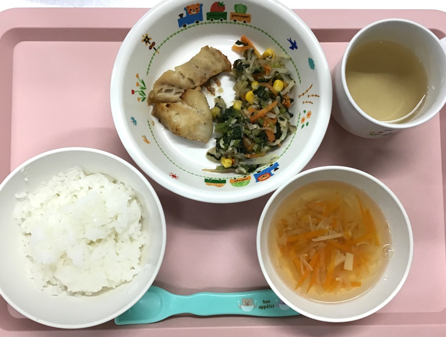 ごはん、あかうおのさいきょうやき、ごしょくあえ、せんぎりやさいのすましじる