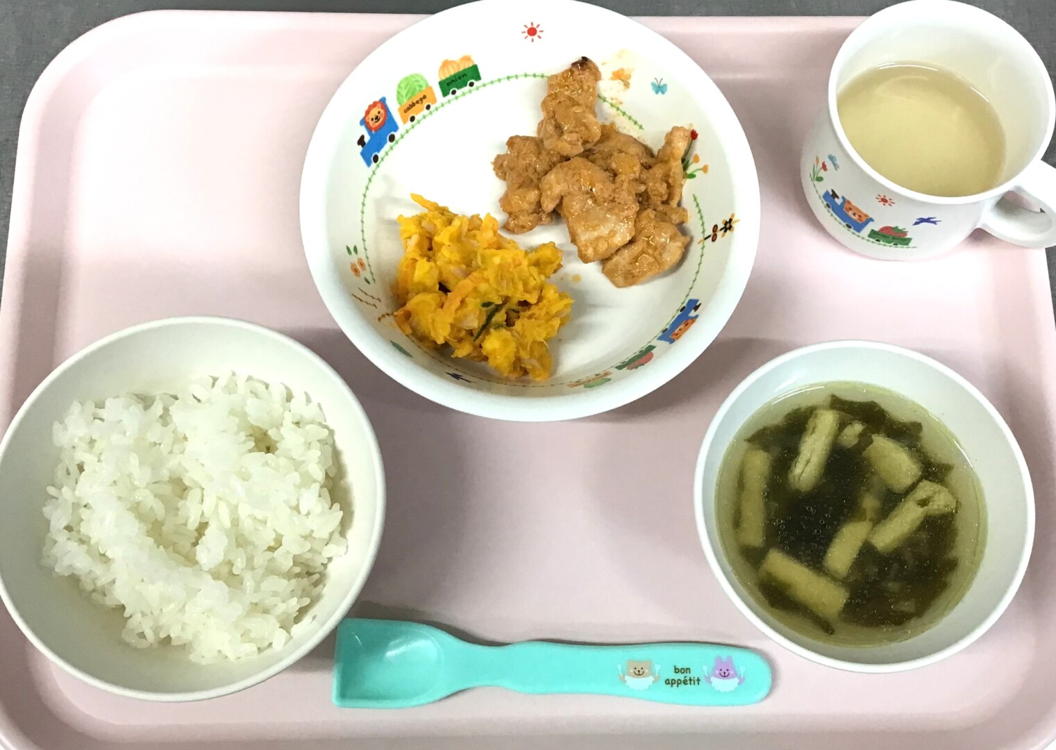 ごはん、タンドリーチキン、かぼちゃサラダ、あげのすましじる